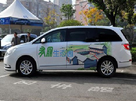 平乐户外车贴喷绘如何保持效果?